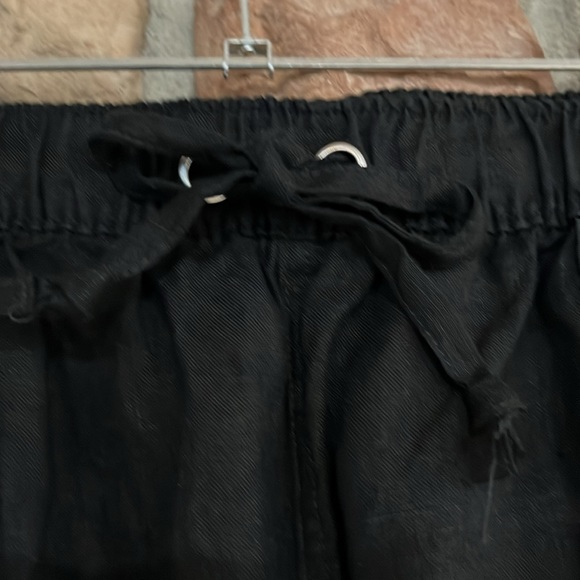 Women’s shorts - Picture 4 of 8